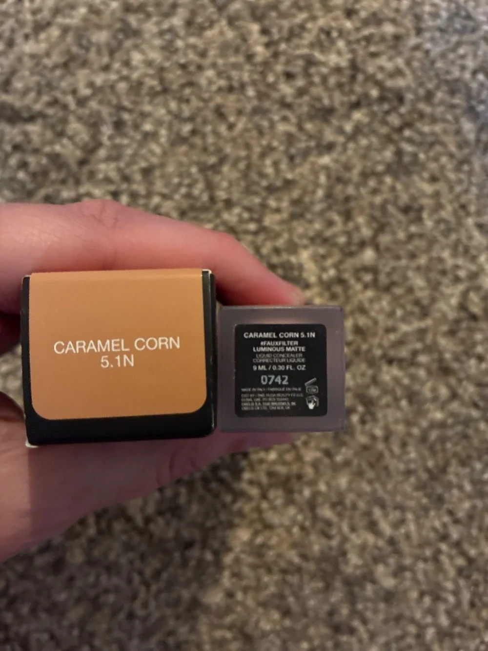 Huda Beauty Faux Filter Concealer Candy Corn